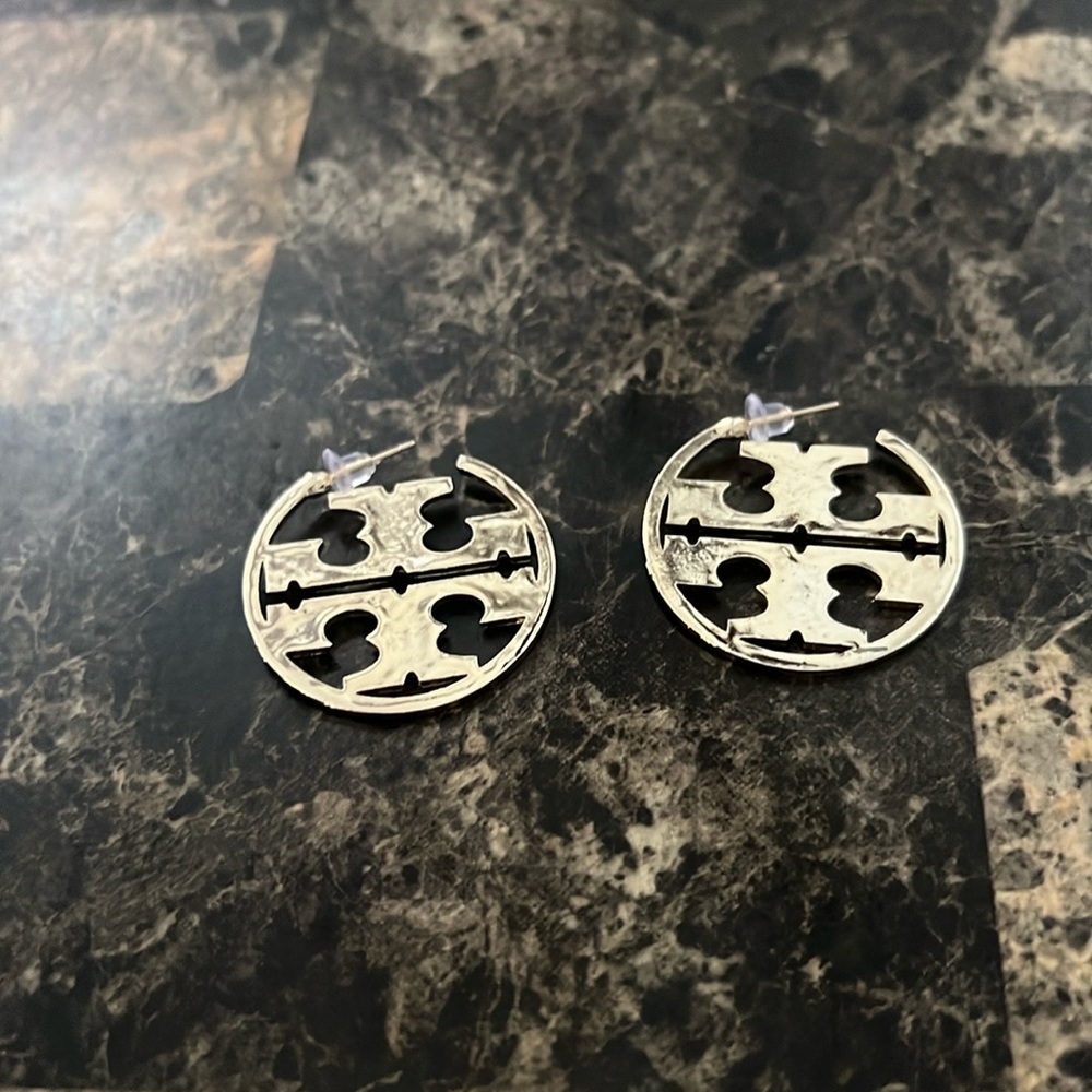 Gold earrings